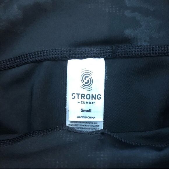 Zumba Strong Matching Camo Set - Picture 10 of 13
